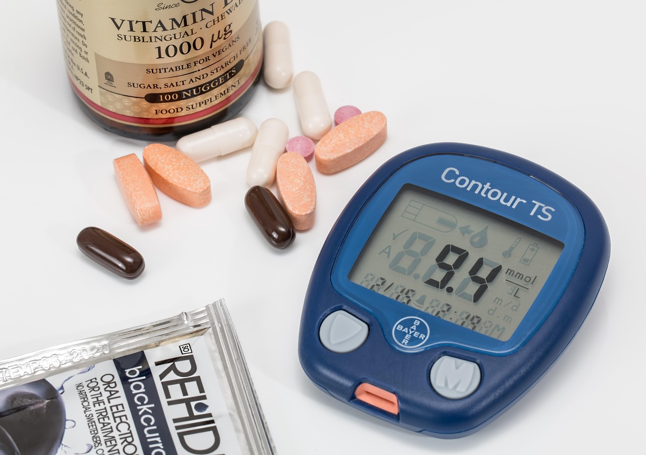 diabetes care glucometer nurse